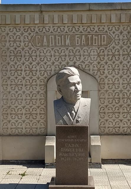 памятник2.jpg