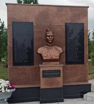 памятник1.jpg