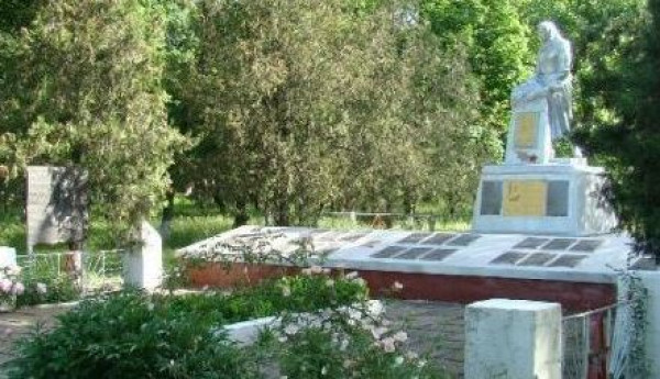 памятник.jpg