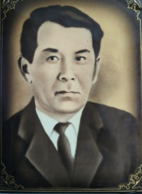 Хасенов 2.jpg